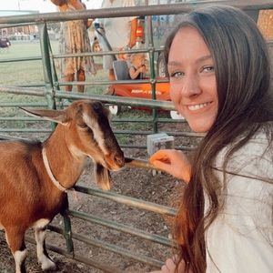 Meet your Posher, Sam